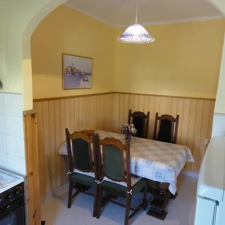 Apartman House *