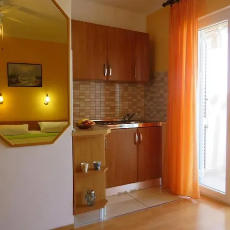 House Apartman *