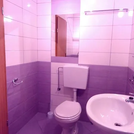 Apartman House *